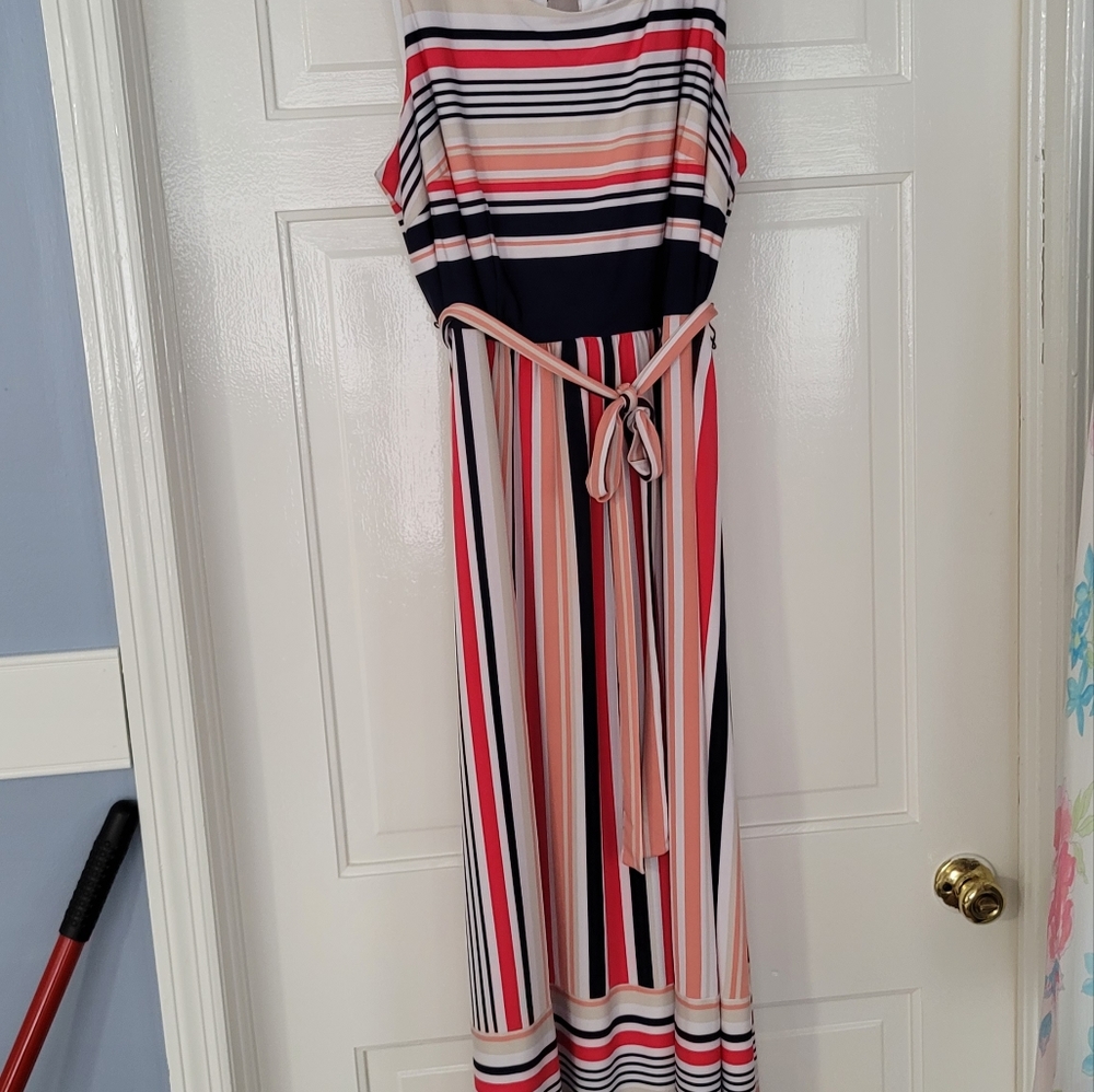 Ladies dress